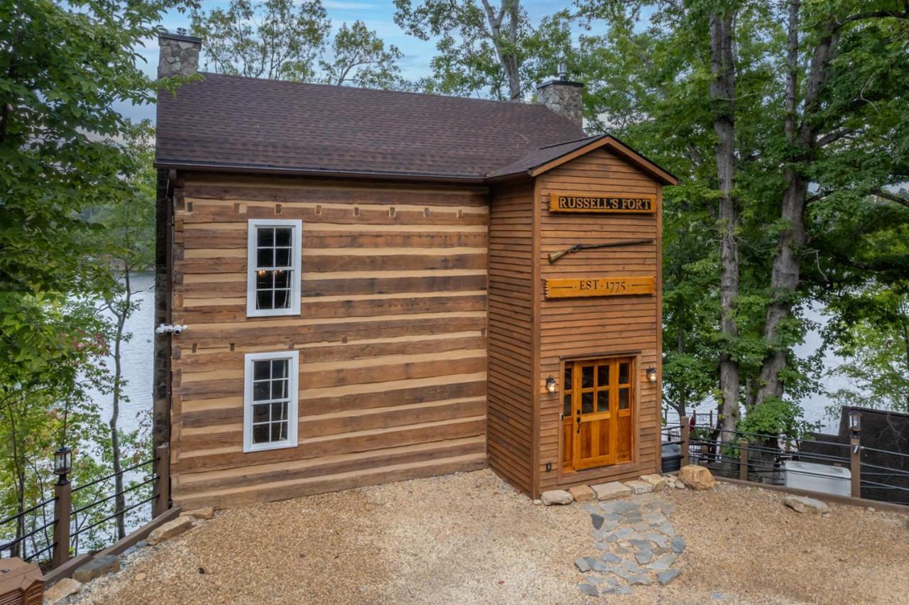 Вілла Russell'S Fort At White Oak Point: Historical Cabin On Lake Lure, Luxury, Direct Lake Access! Екстер'єр фото