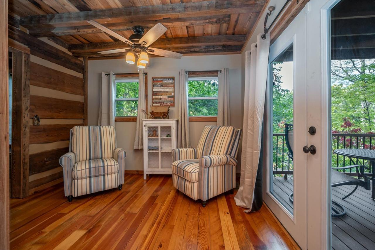 Вілла Russell'S Fort At White Oak Point: Historical Cabin On Lake Lure, Luxury, Direct Lake Access! Екстер'єр фото