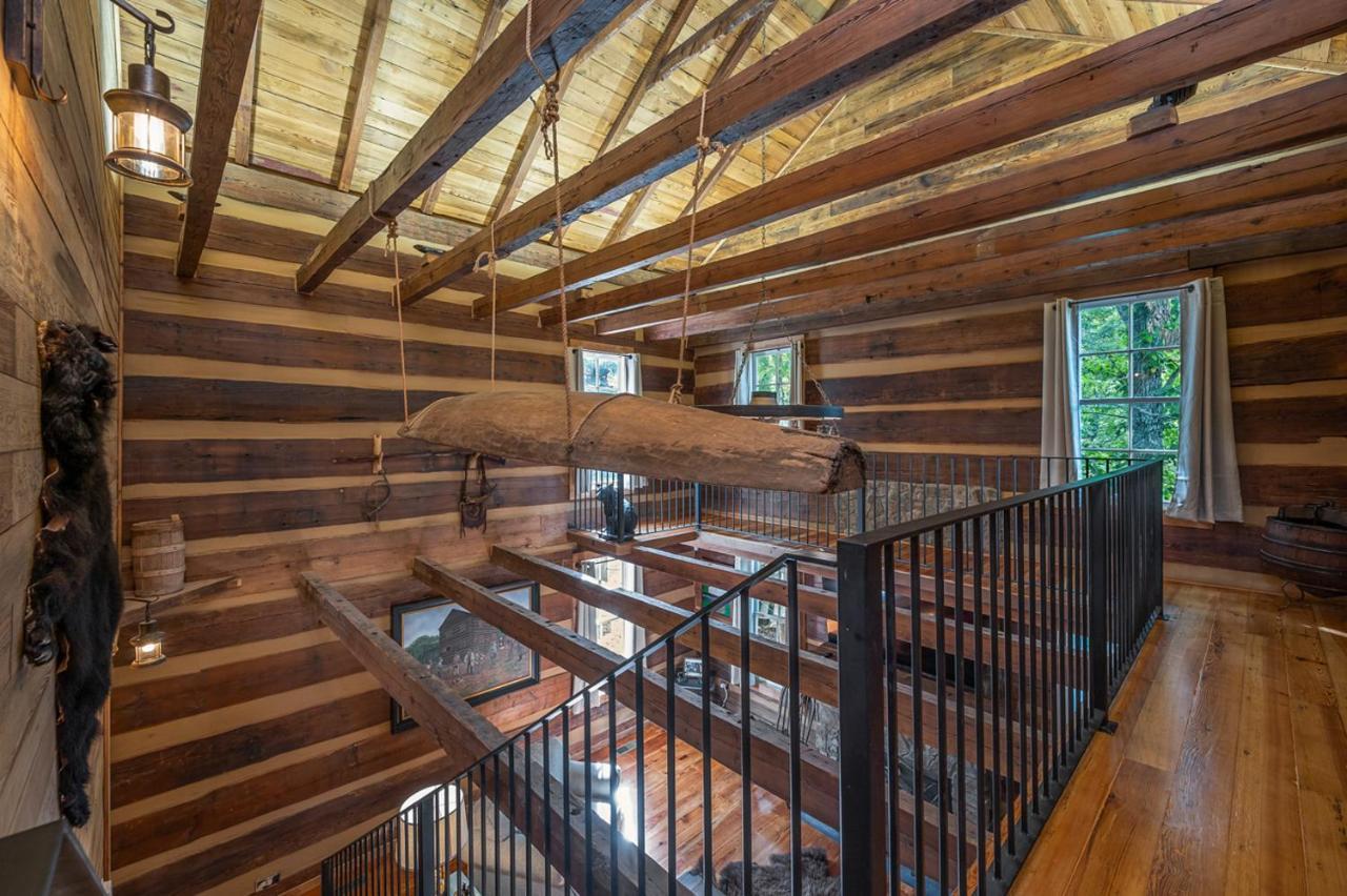 Вілла Russell'S Fort At White Oak Point: Historical Cabin On Lake Lure, Luxury, Direct Lake Access! Екстер'єр фото