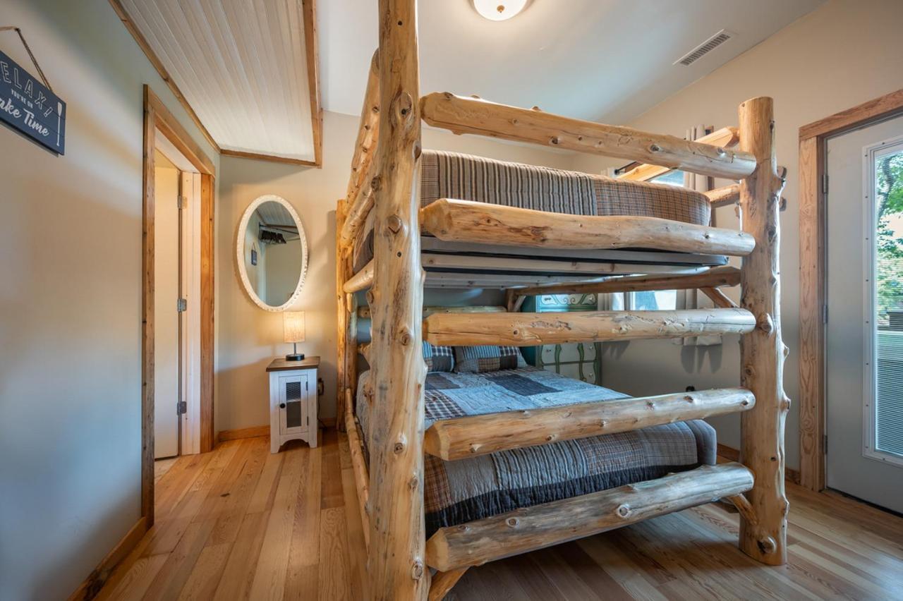 Вілла Russell'S Fort At White Oak Point: Historical Cabin On Lake Lure, Luxury, Direct Lake Access! Екстер'єр фото