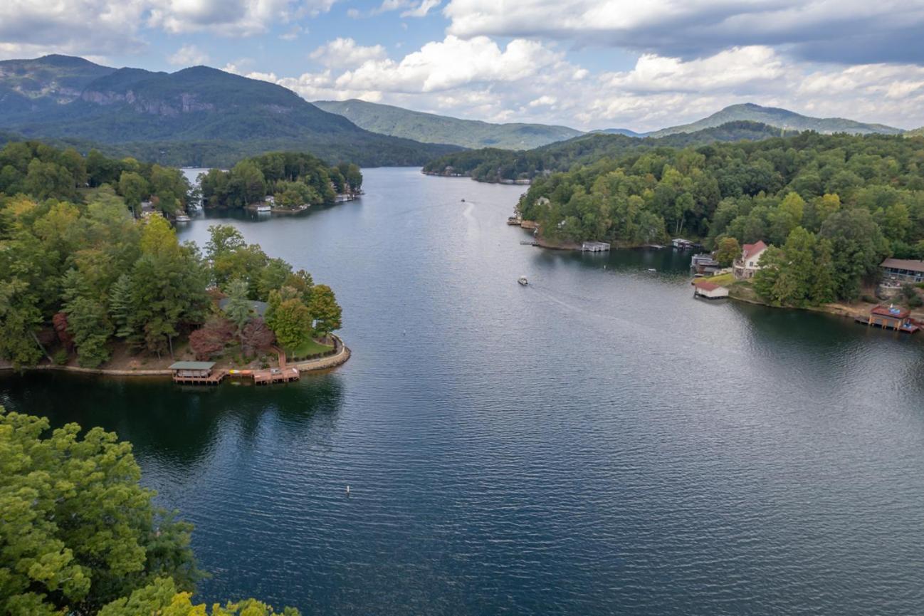 Вілла Russell'S Fort At White Oak Point: Historical Cabin On Lake Lure, Luxury, Direct Lake Access! Екстер'єр фото