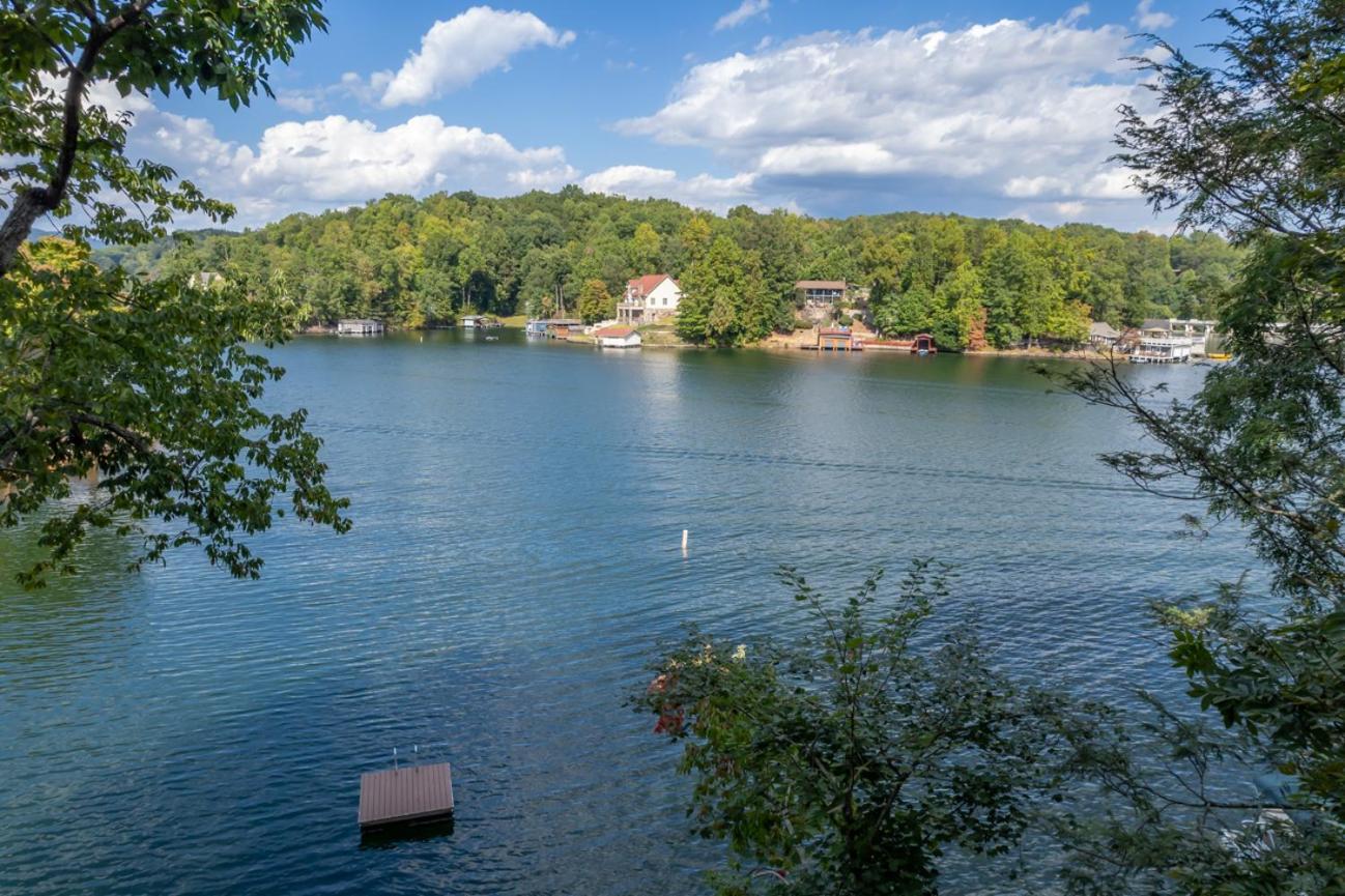 Вілла Russell'S Fort At White Oak Point: Historical Cabin On Lake Lure, Luxury, Direct Lake Access! Екстер'єр фото