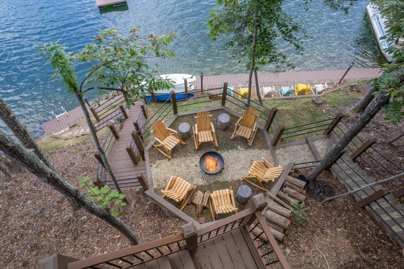 Вілла Russell'S Fort At White Oak Point: Historical Cabin On Lake Lure, Luxury, Direct Lake Access! Екстер'єр фото